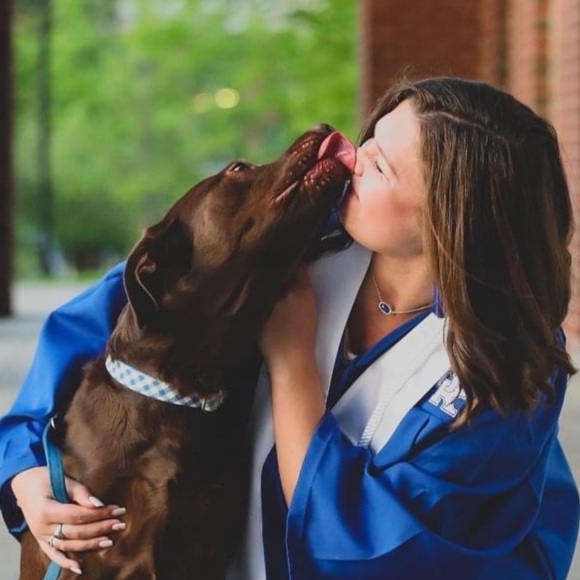 Meet your Posher, Brooke - Picture 1 of 1